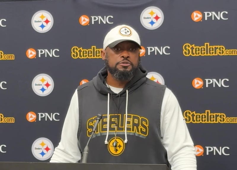 Mike Tomlin at podium