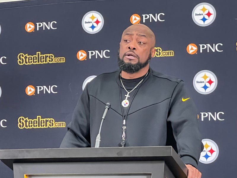 Mike Tomlin at podium
