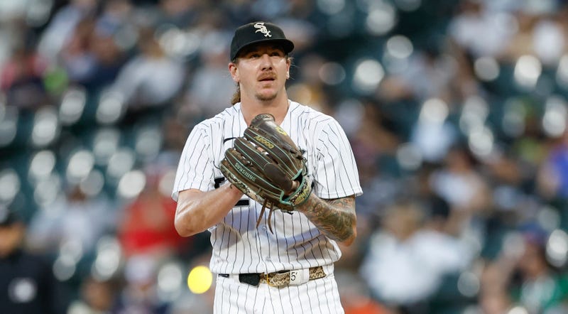 White Sox right-hander Mike Clevinger