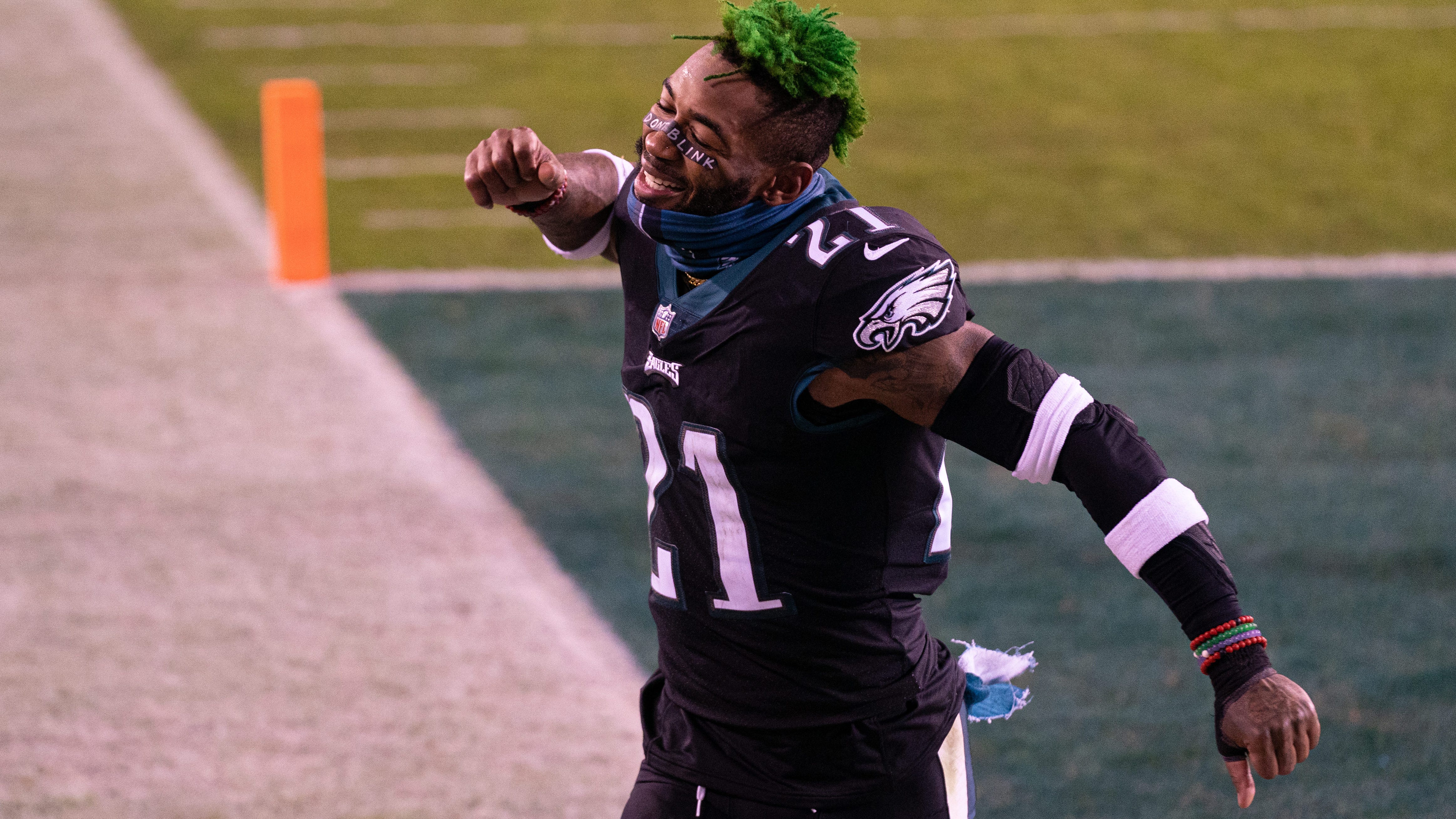 Report: Patriots agree to deal with versatile defensive back Jalen Mills