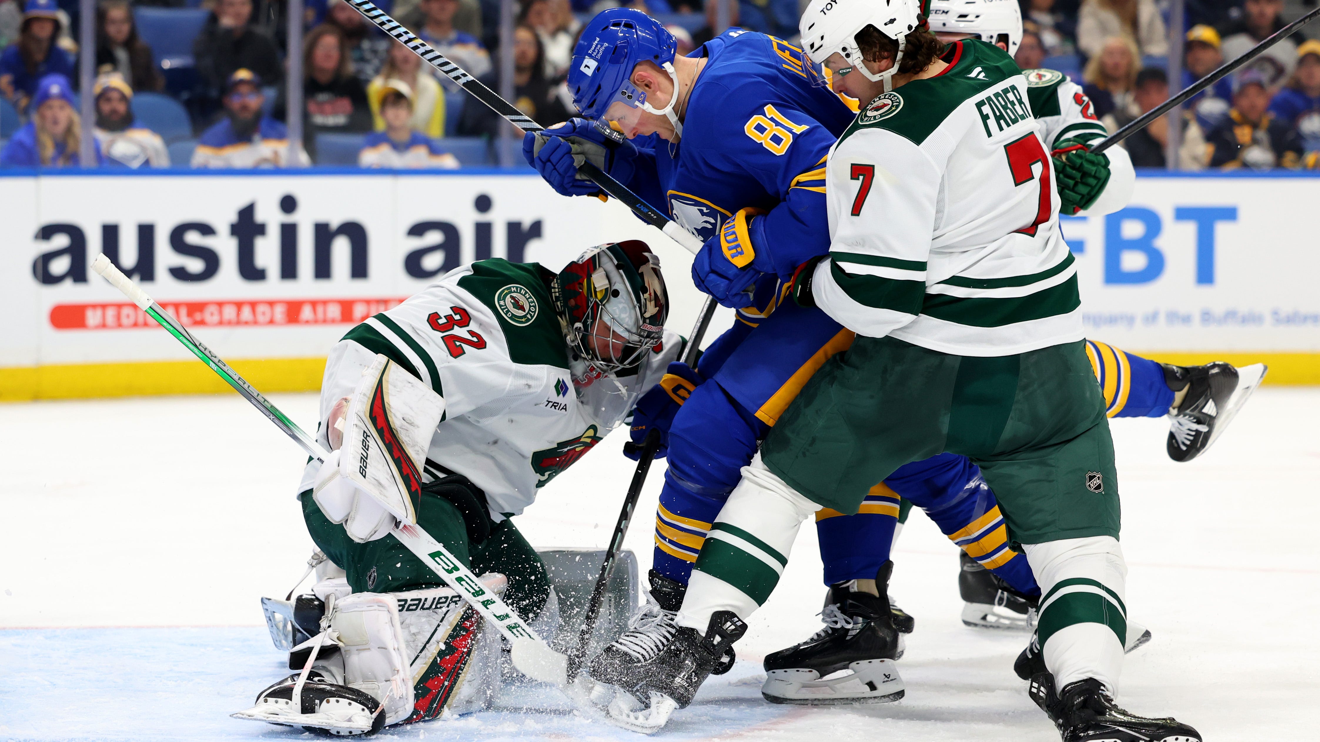 Hamilton: Gustavsson steals two points for Wild