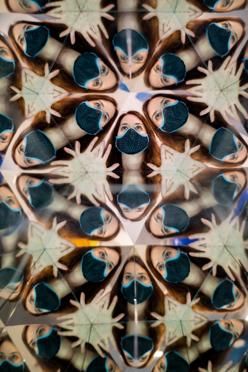 The Museum of Illusions, located in the heart of downtown Chicago, is like no place you’ve been before. It is a one-of-a-kind "edutainment" destination that features more than 80 highly visual, engaging, and hands-on exhibits that tease the sense and challenge the mind with holograms, stereograms, optical illusions, and immersive rooms.
