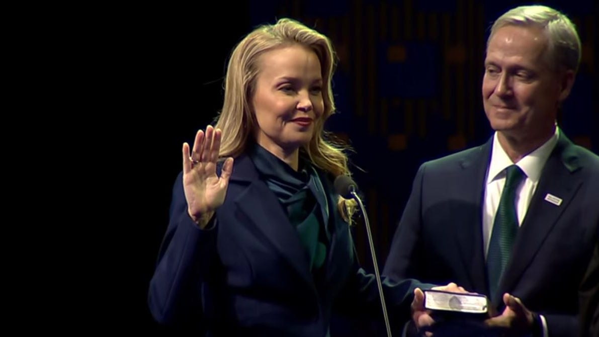 Mayor Moreno takes office; vows to fulfill the will of the people