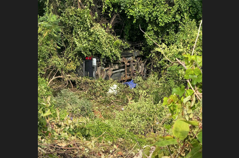 Vehicle over hillside in Munahll