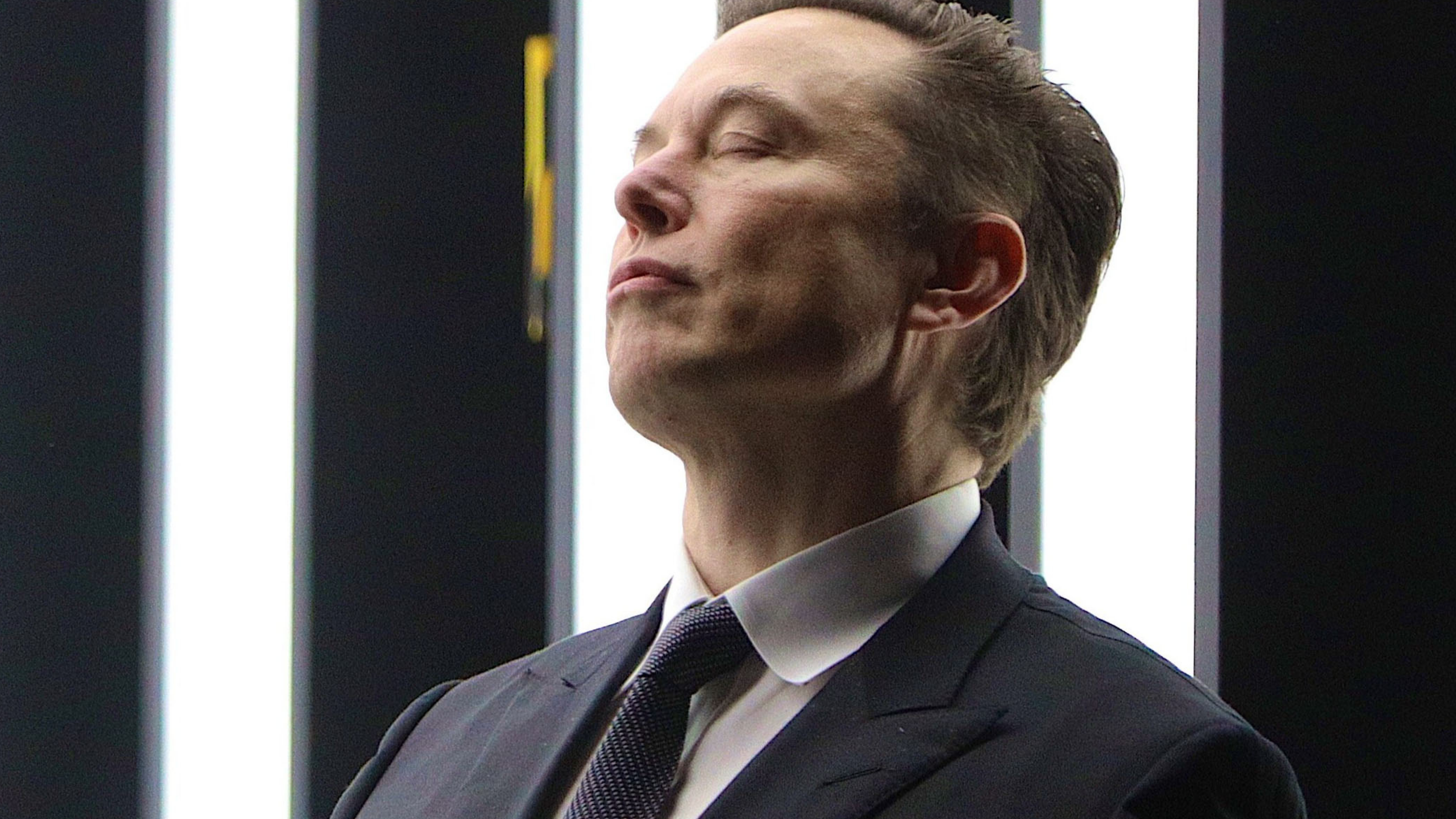 Twitter officially accepts Elon Musk’s deal to buy social network