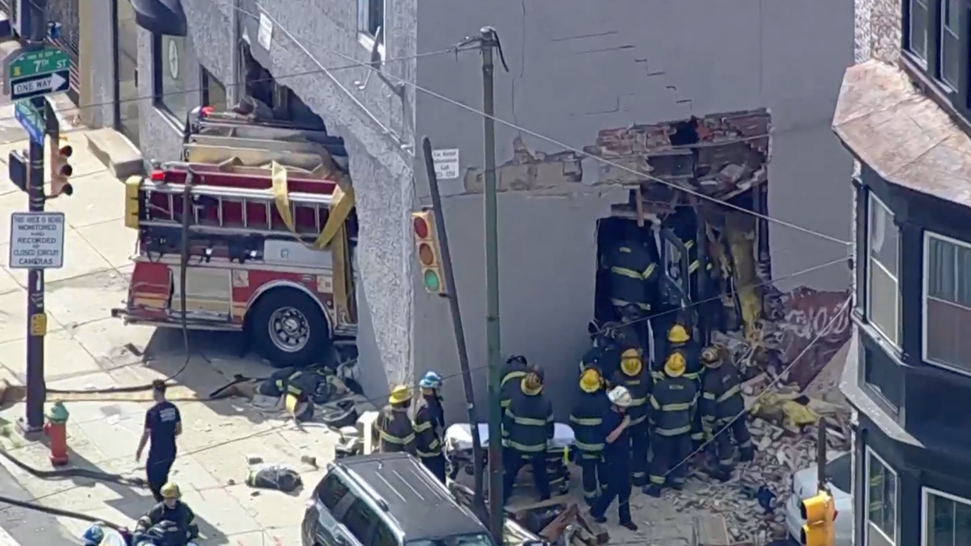 5 injured after fire truck strikes North Philadelphia building following crash