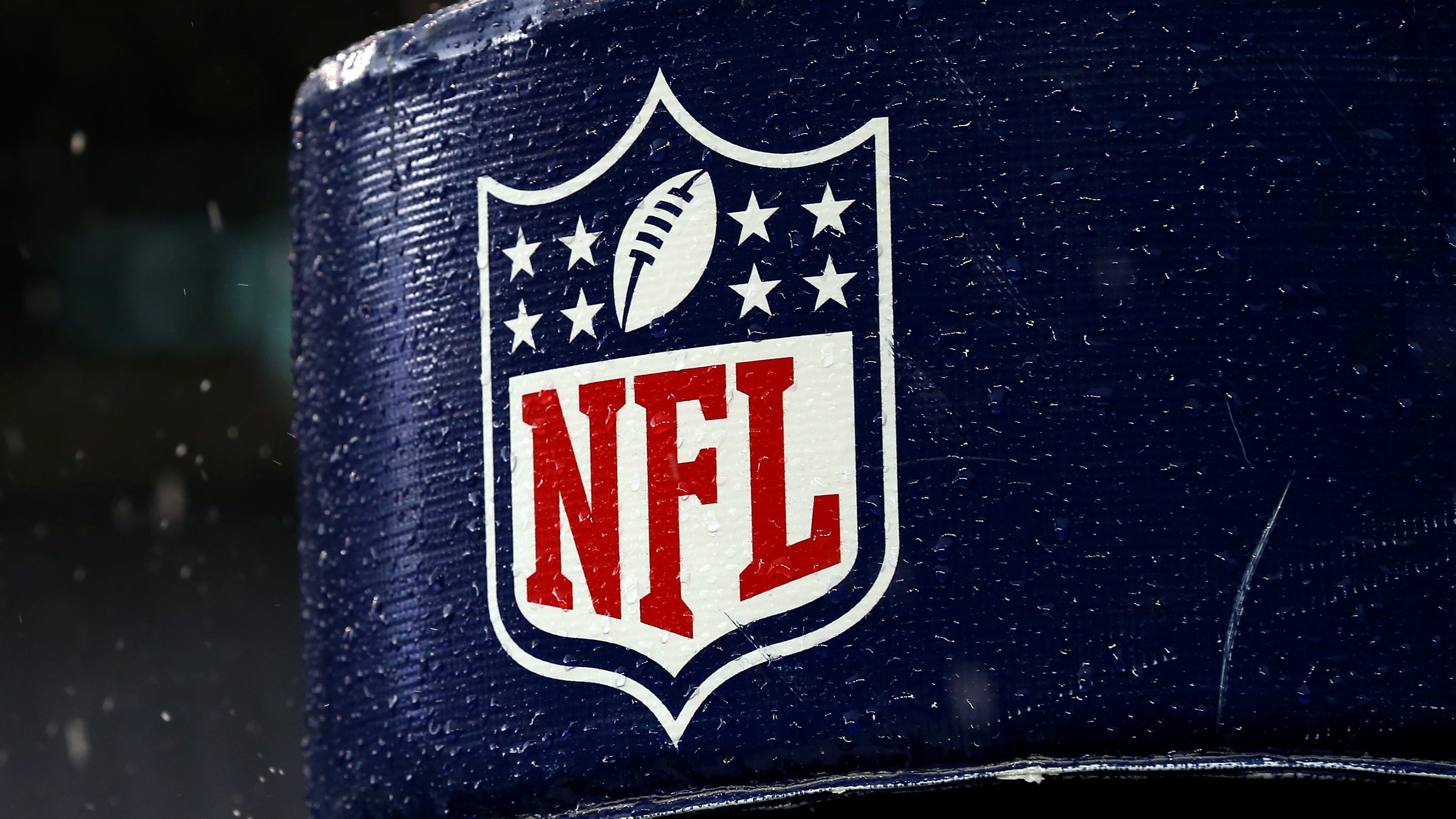 Free Agency Tracker: The latest signings around the league
