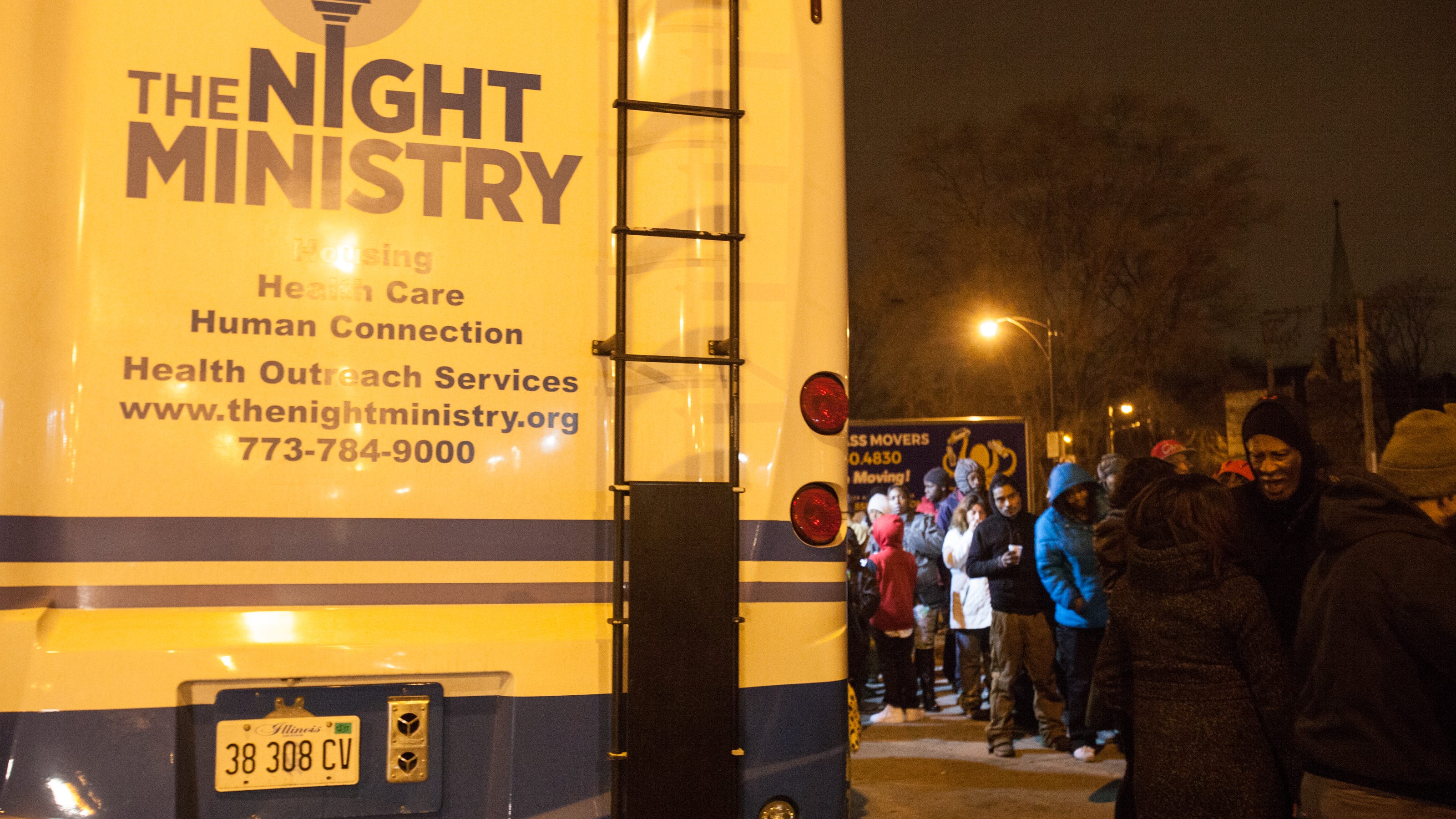 Chicago's Night Ministry plows ahead, despite expected blizzard