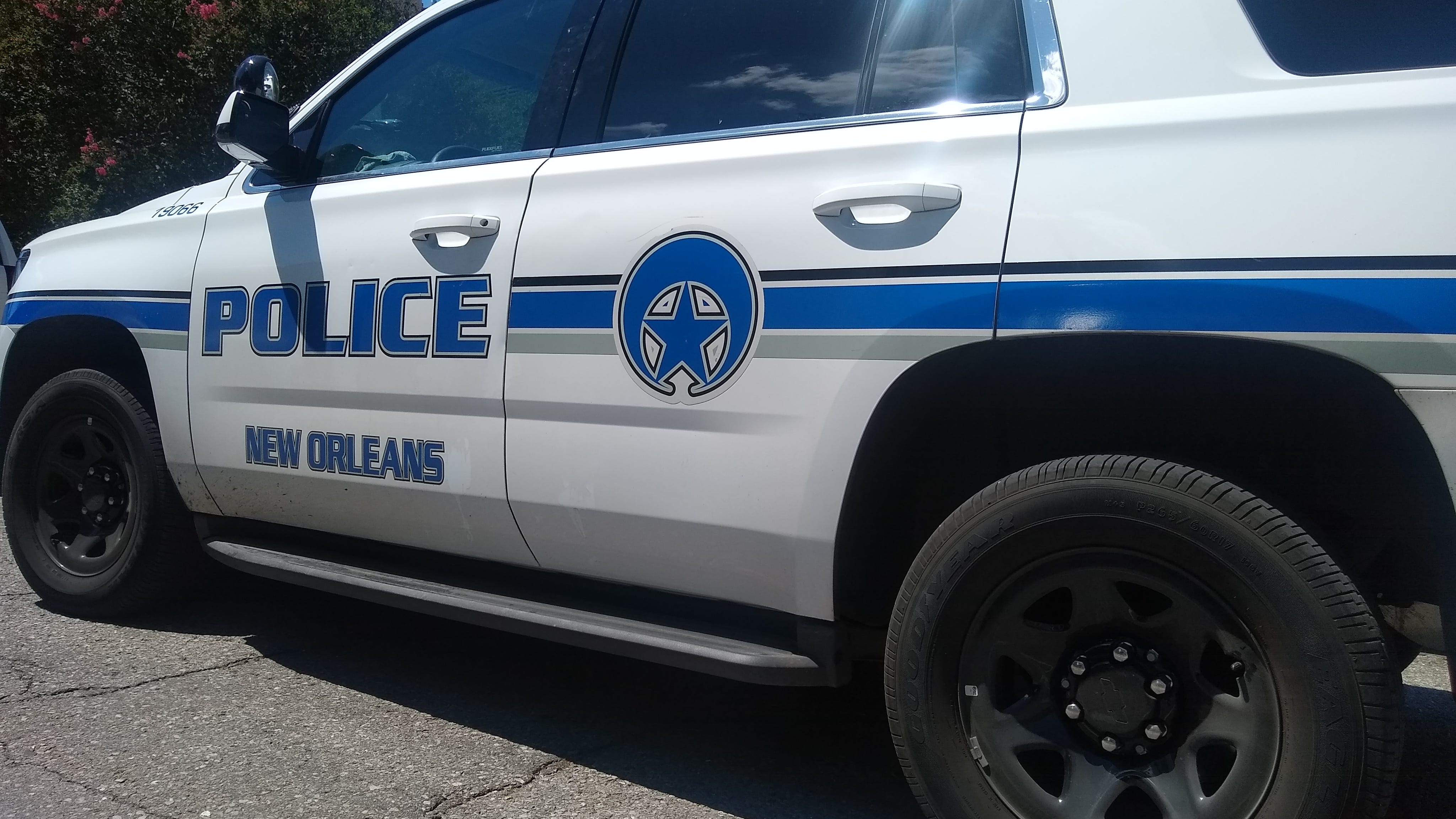 Man shot at a gas station along I-10 in New Orleans East