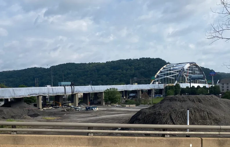 Neville Island Bridge construction