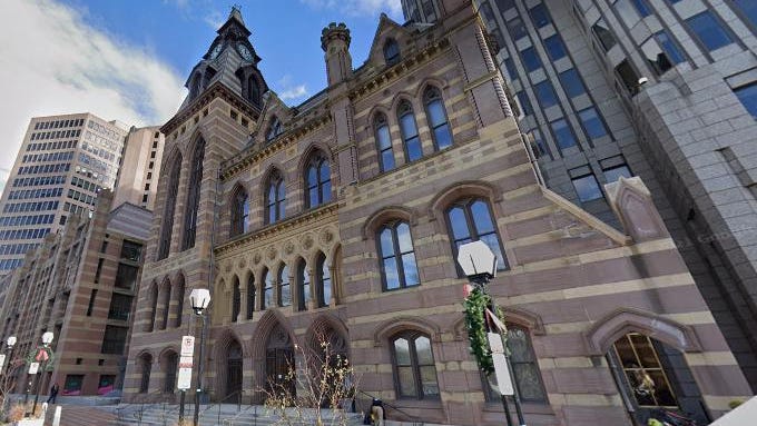 Bomb threat sparks evacuation at New Haven City Hall