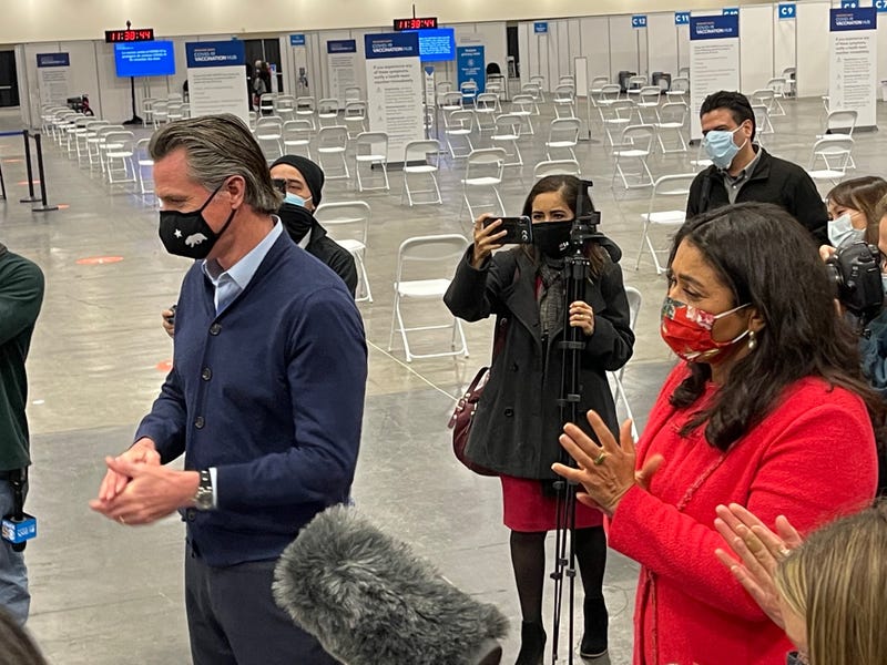 Governor Newsom visits San Francisco's mass vaccination site at the Moscone Center.