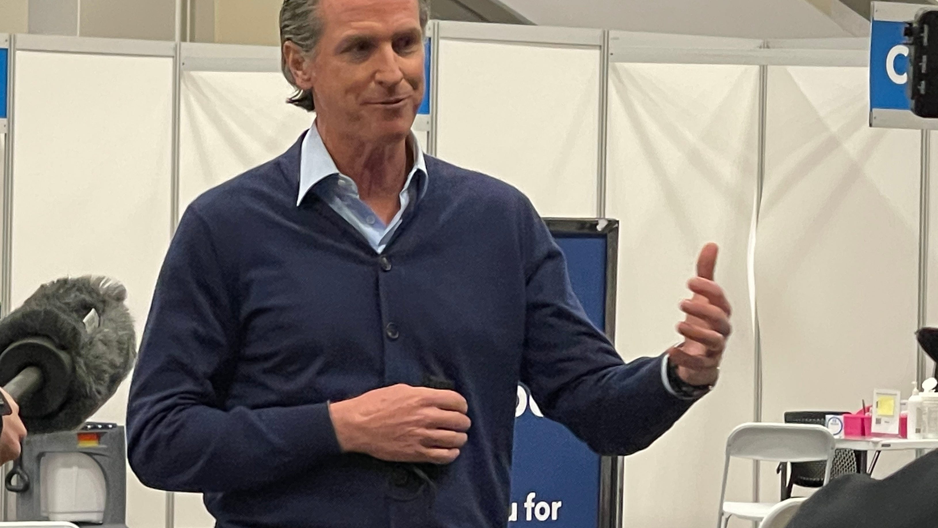 Gov. Newsom tours San Francisco's mass COVID-19 vaccination site at Moscone Center