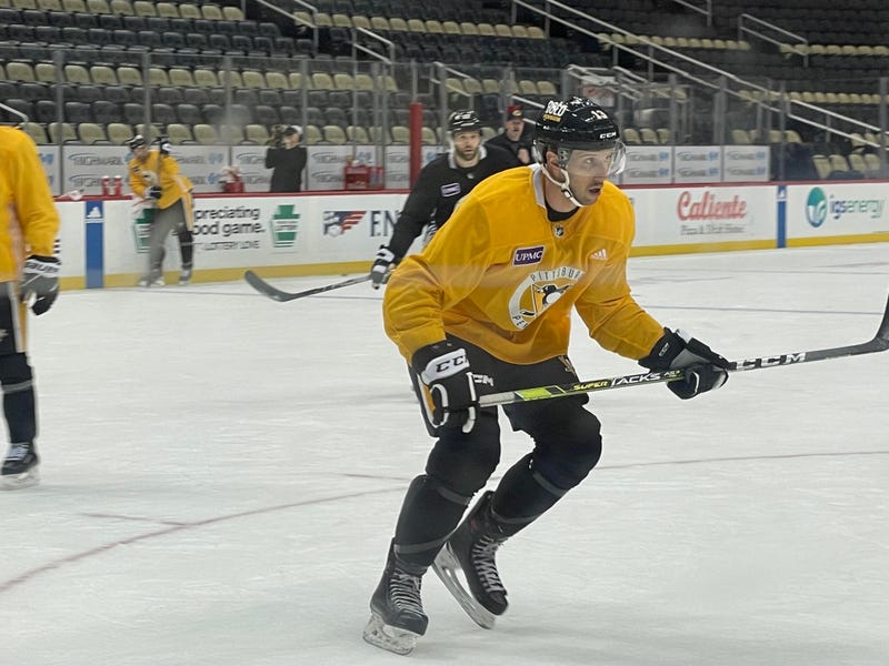 Nick Bonino at practice