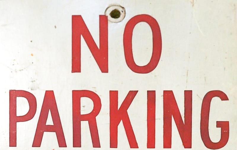 NO PARKING