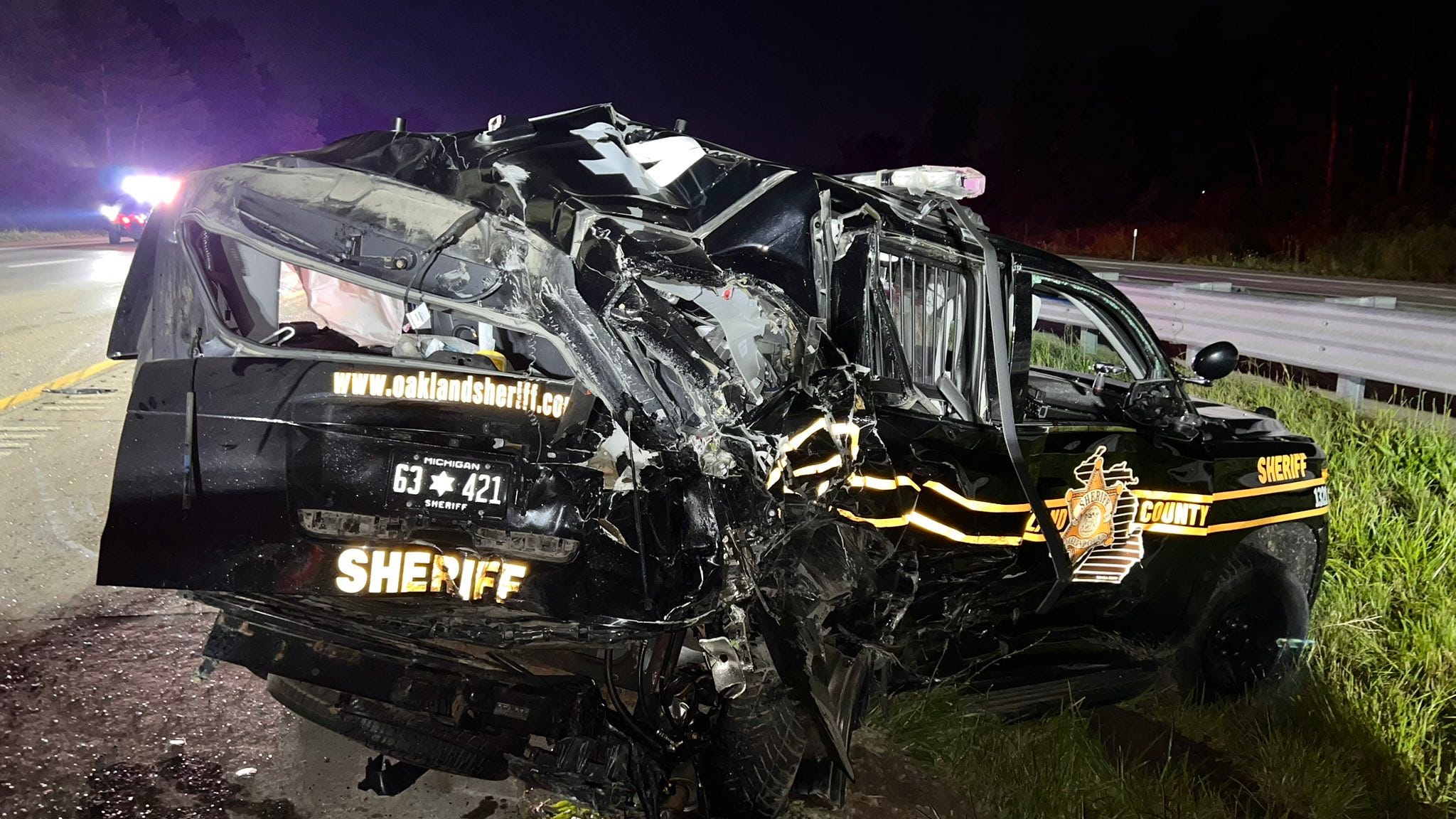Driver killed after slamming into patrol cars blocking traffic on M-59, leaving two Oakland County Sheriff's deputies injured