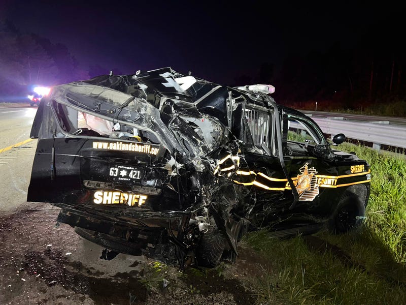 Oakland County Sheriff's deputy patrol car severely damaged in crash that killed driver, injured two deputies