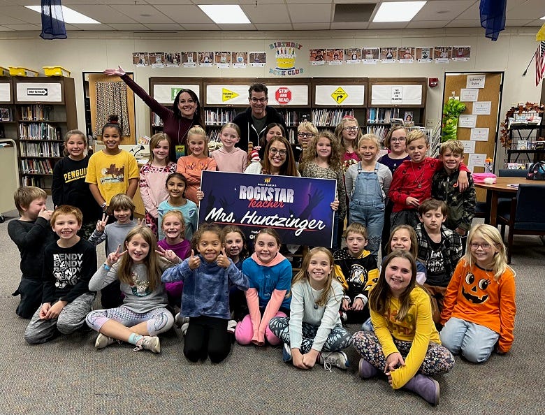 Rockstar Teacher winner Mrs. Huntzinger & class