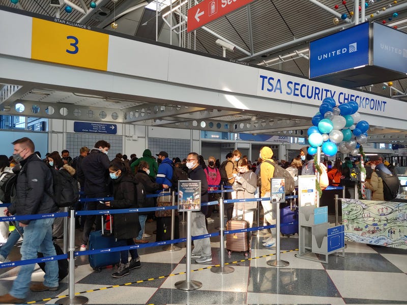 Chicago airports prepare for big crowds as people return from Thanksgiving destinations