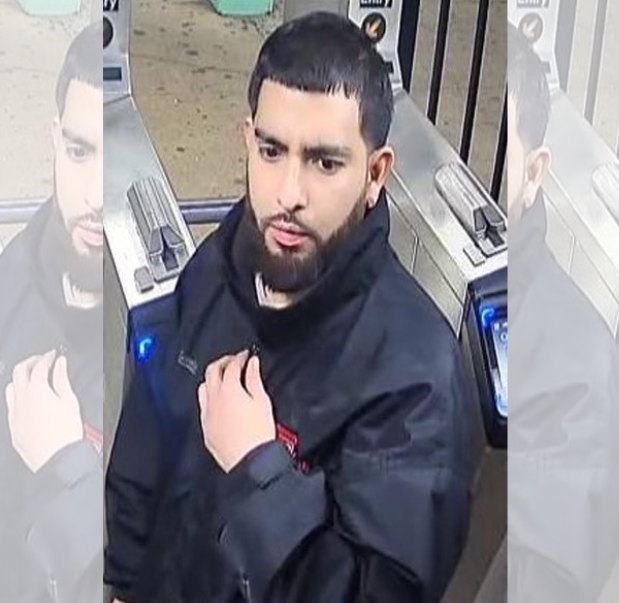 Vandal goes on OMNI-smashing spree in Queens