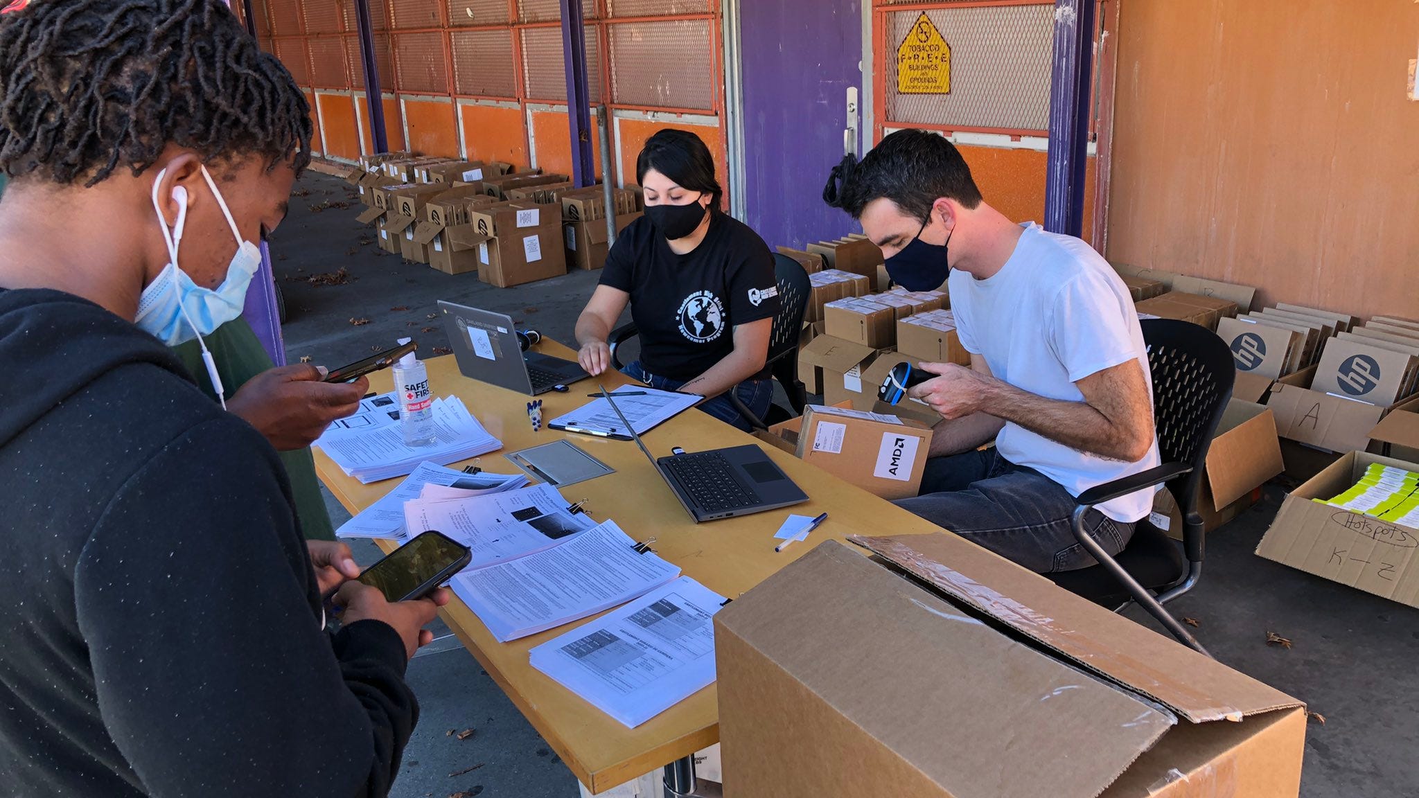 Oakland students receive 25,000 new laptops to help close digital divide