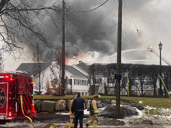 Fire fighters are currently battling a blaze that broke out at a country club in Bloomfield Township.