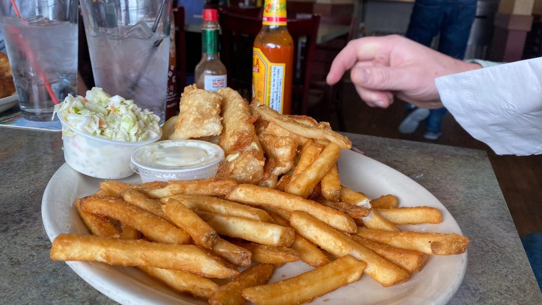 Friday Fish Fry: Obb's Sports Bar & Grill in St. Paul