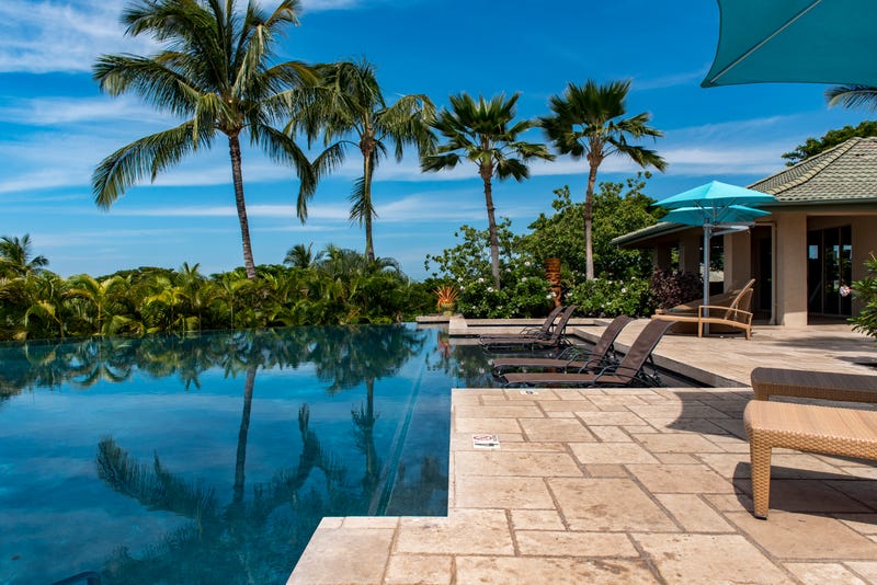 Outdoor pool view of Terry Bradshaw's Hawaii condo