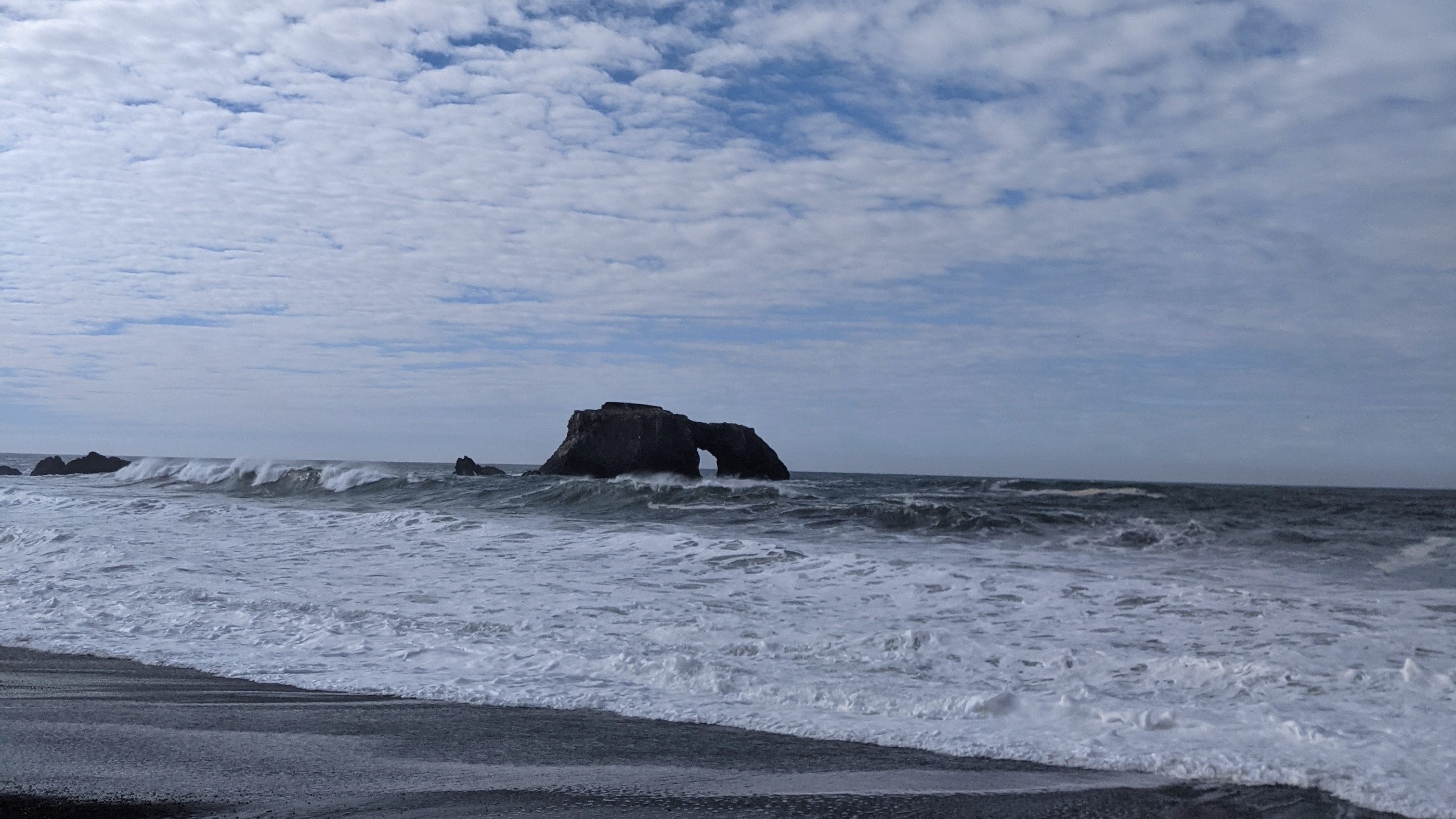 Search continues for missing kids, presumed dead after waves sweep them out to sea near Jenner