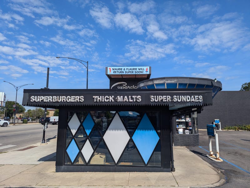 Exterior of Superdawg restaurant