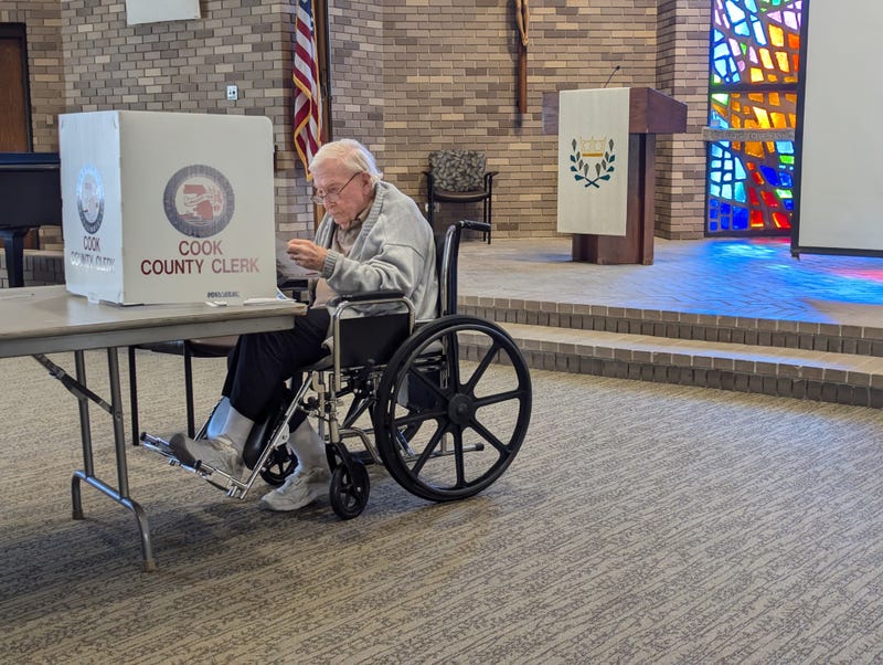 senior voting in Arlington Heights