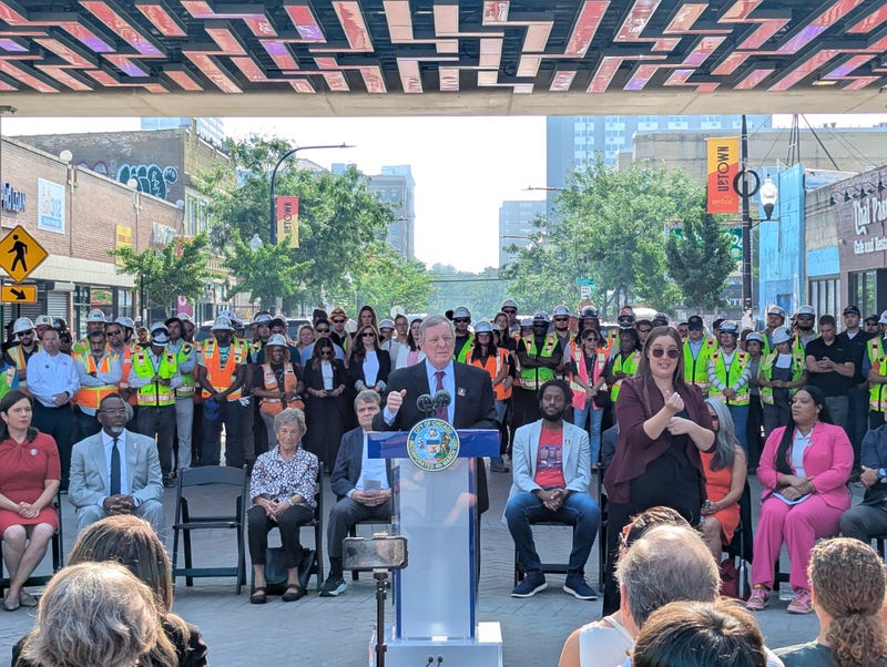 US Sen Dick Durbin celebrates reopening of Argyle station