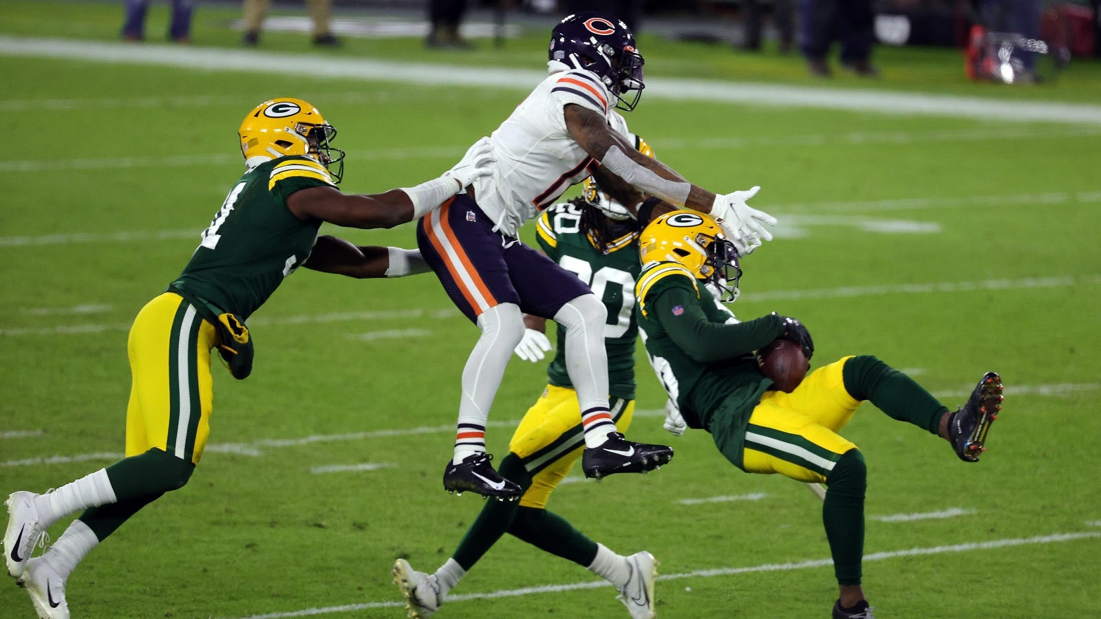 Packers rout hapless Bears, 41-25