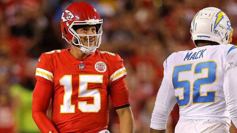 Controversial illegal contact call bails Patrick Mahomes out of interception