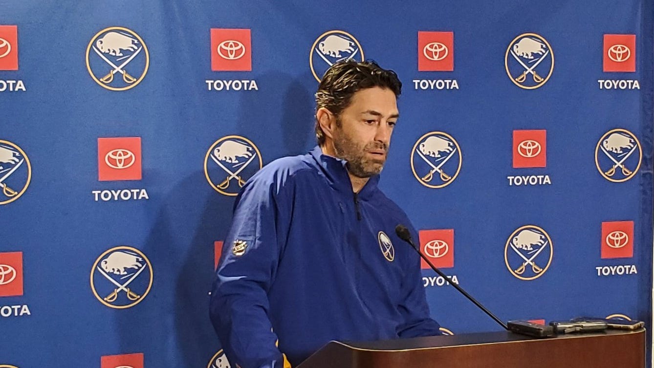 Michael Peca really enjoys working with Sabres' young players