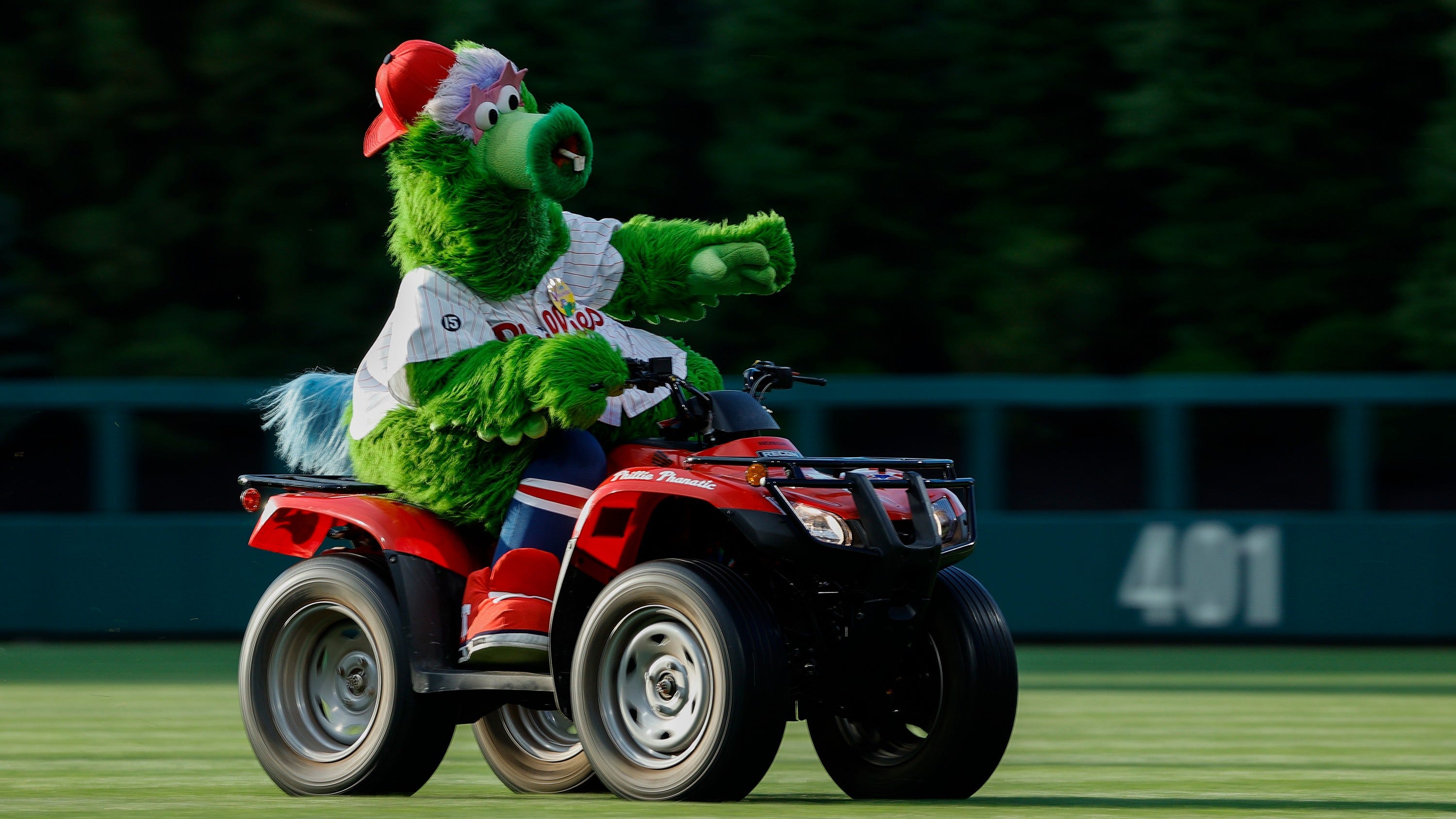 Survey: Phillie Phanatic voted most obnoxious MLB mascot