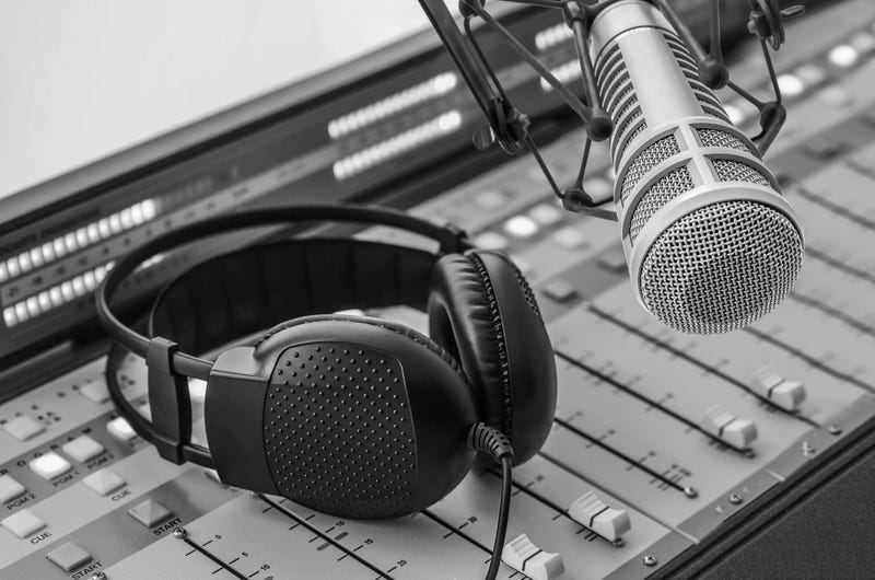 Headphoens And Microphone