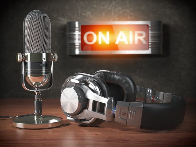 Microphone & On-Air Sign 
