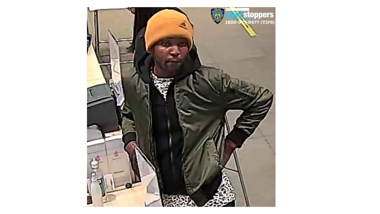 UWS Best Buy employee pepper-sprayed by would-be laptop thief