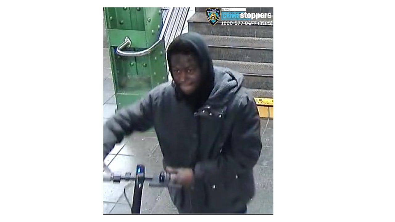 PHOTO: Man, 56, pepper-sprayed in face at Times Square subway station, suspect sought