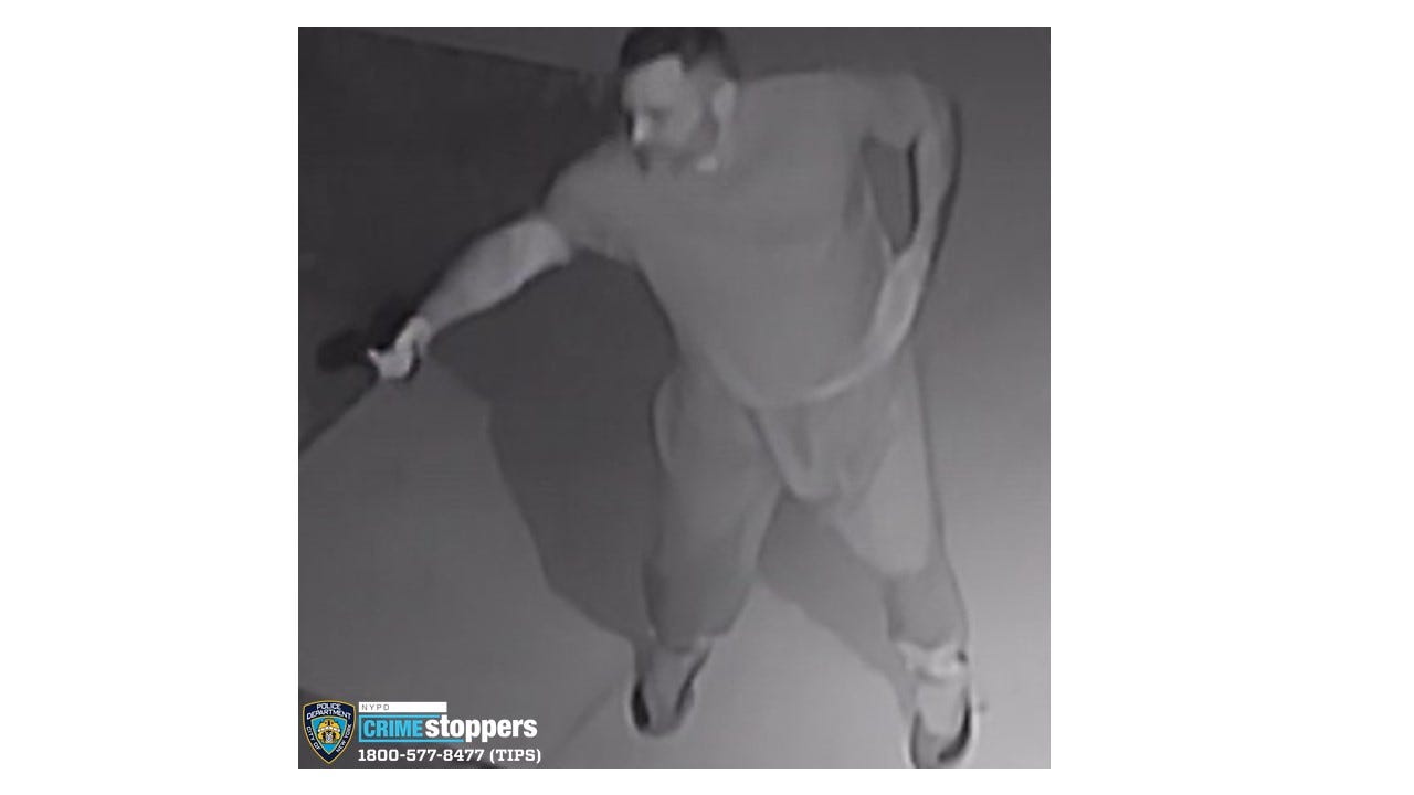 WATCH: Gunman seen shooting at group on Queens street sought by NYPD