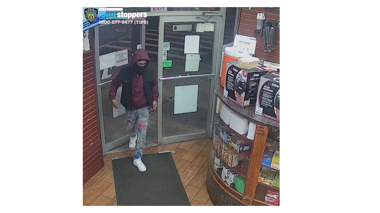 VIDEO: Thief steals over $1K from Brooklyn deli: police
