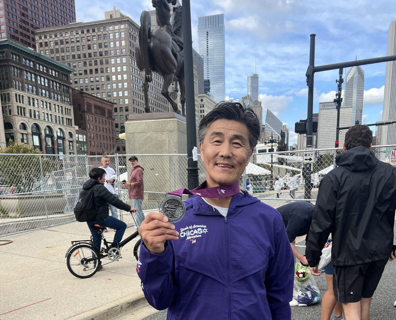 Batbayar Tserendorj holds up medal