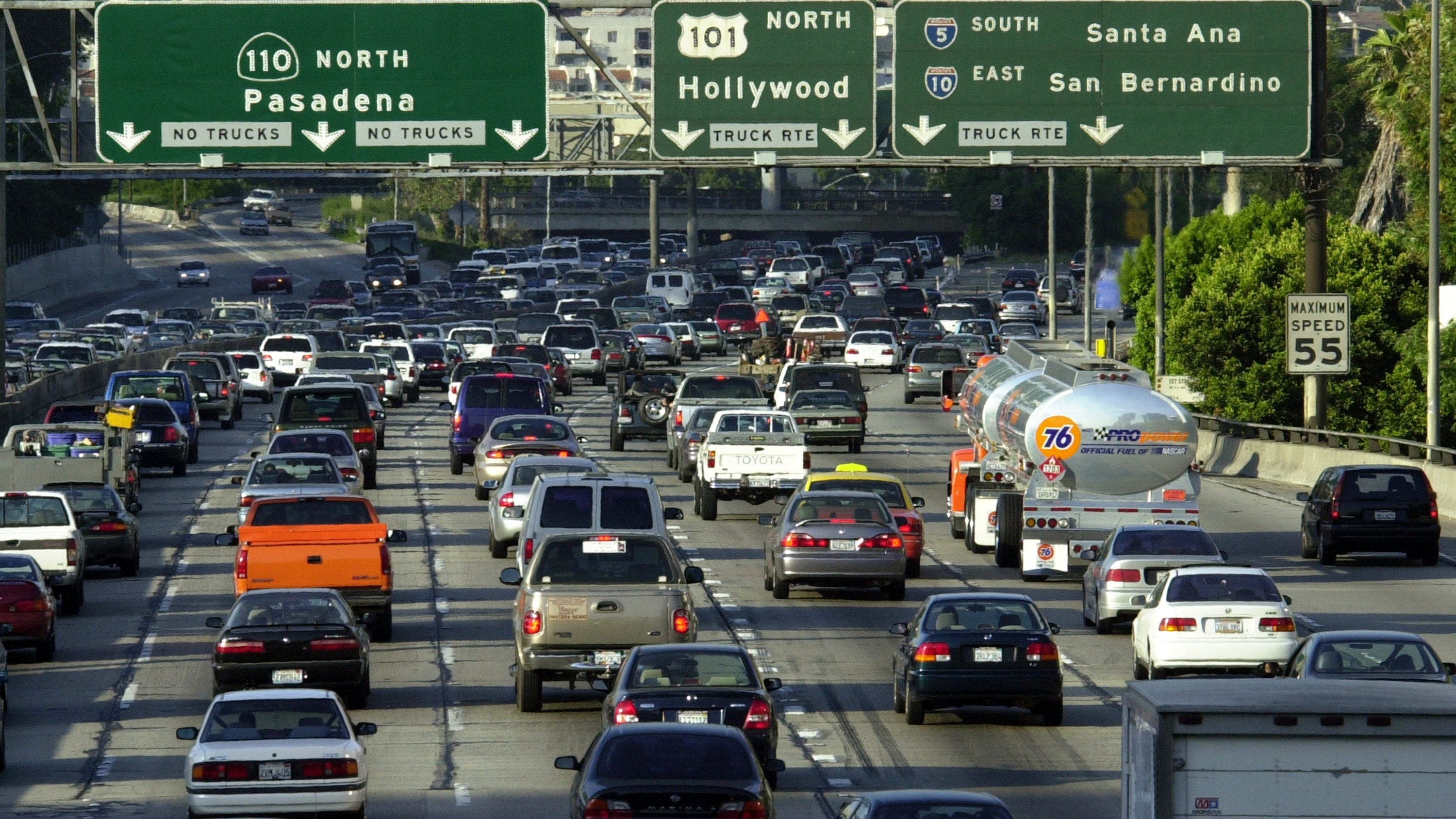 California to ban the sale of gas-burning cars by 2035