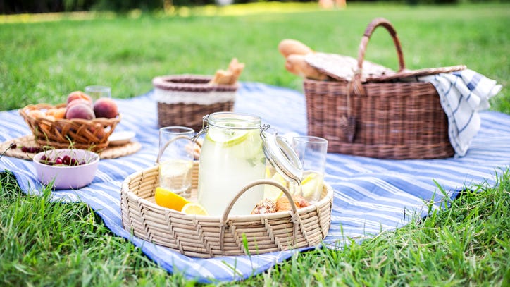 Eco-friendly tips for your next summer picnic