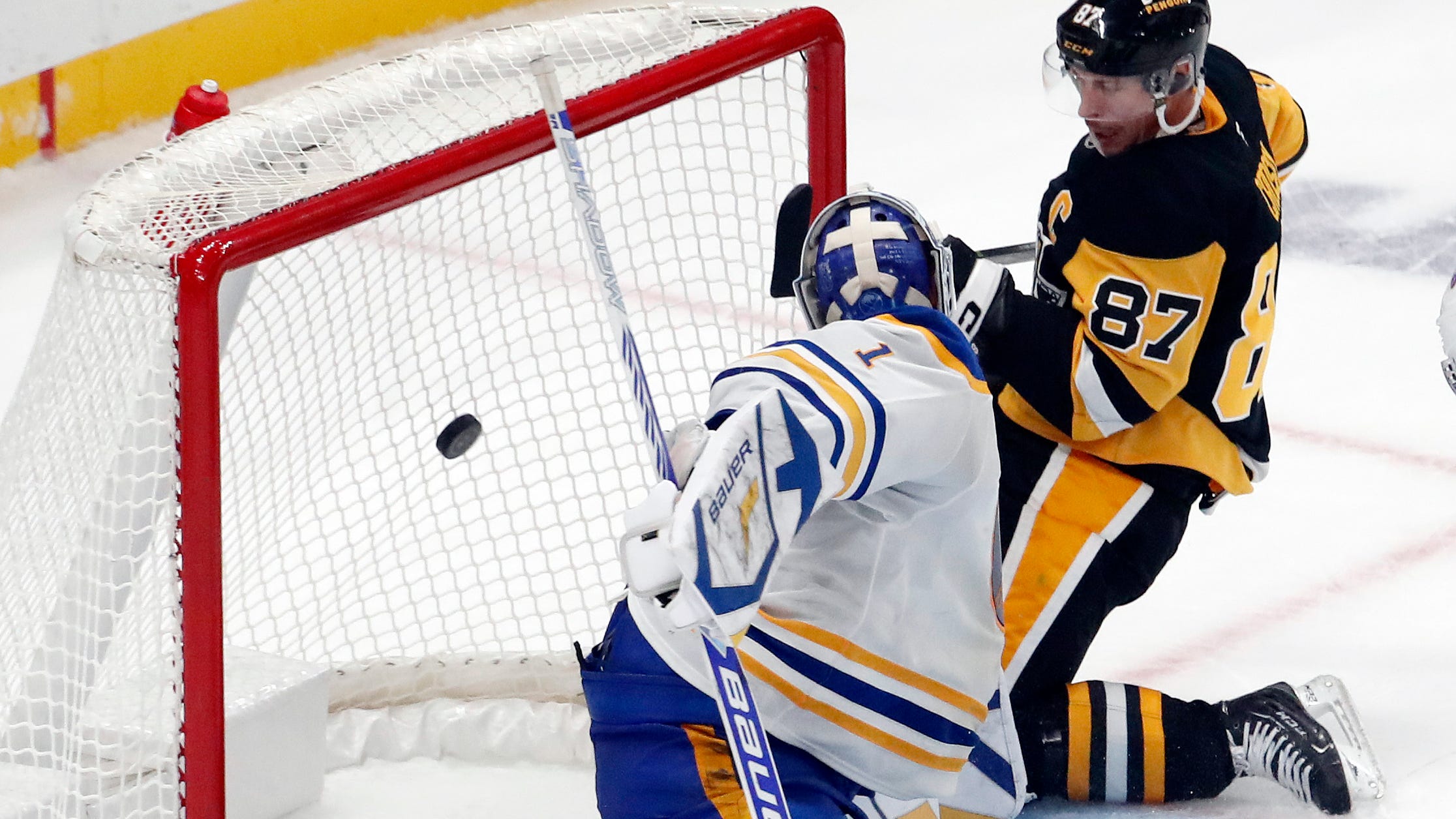 Hamilton: Sabres blow two leads, lose in overtime to Penguins