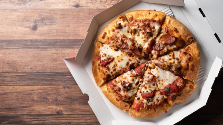 Police officer arrests delivery man but still drops off pizza