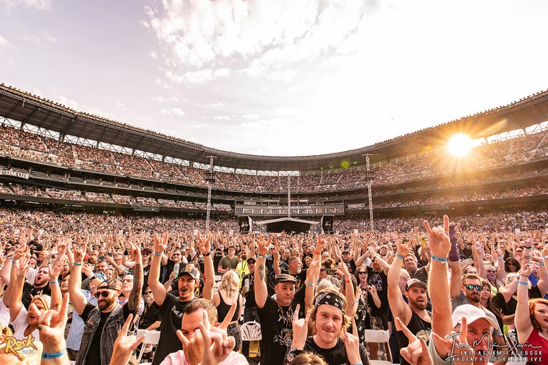 Poison - T-Mobile Park - Seattle 8.31.22