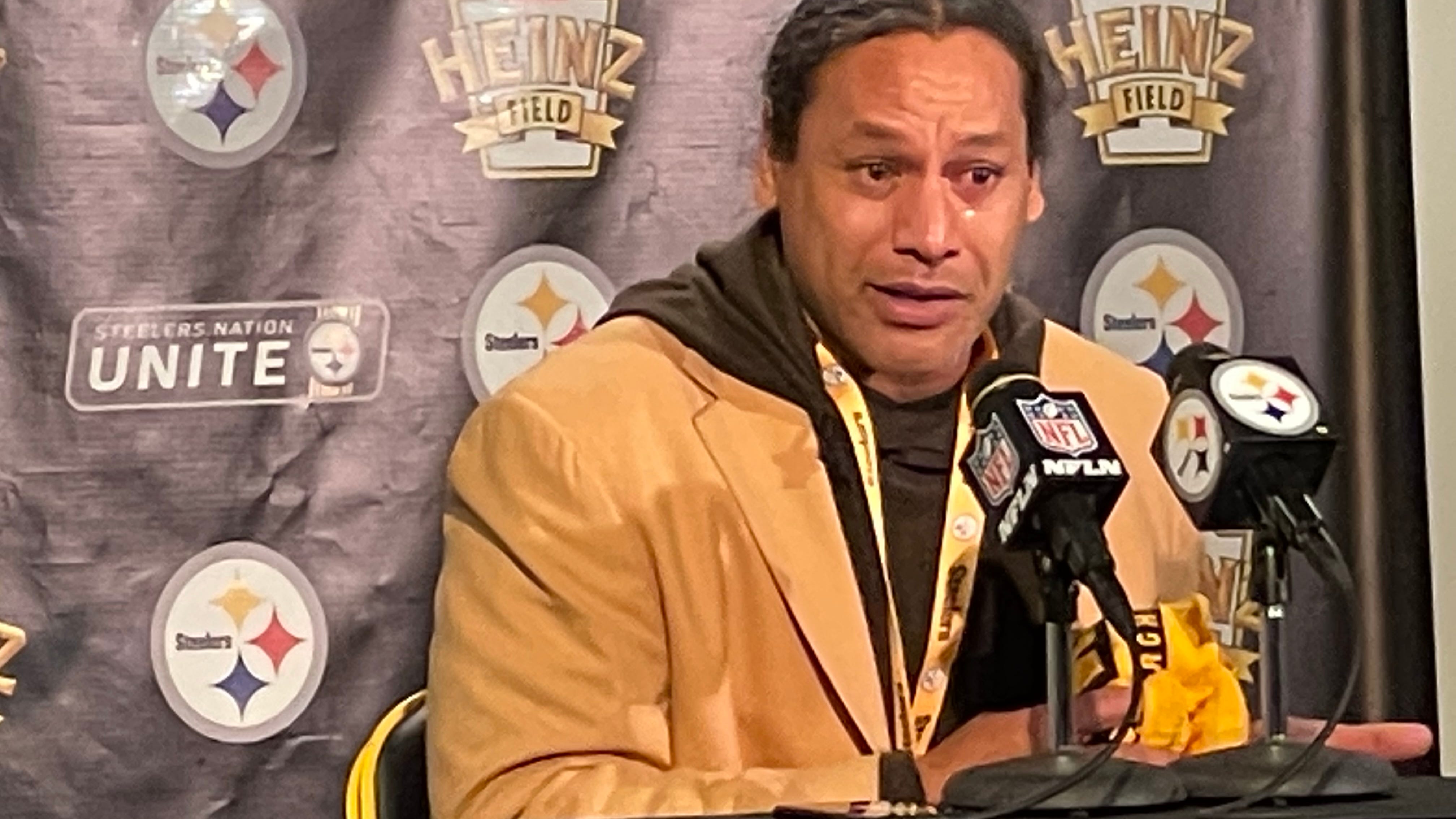 Polamalu emotional discussing wife’s role in HOF speech