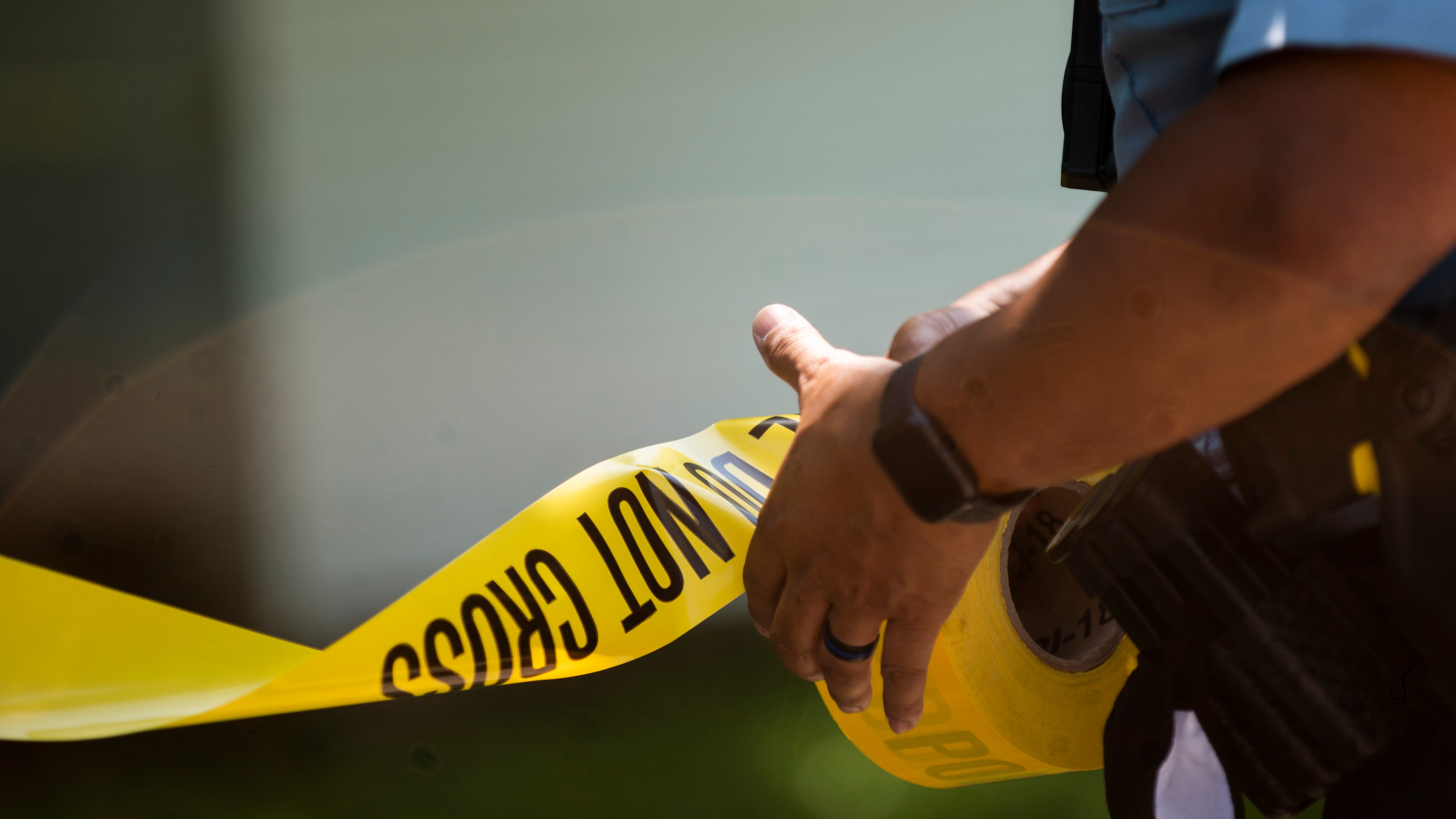 San Jose man fatally shot in front of his son; police ask for public's help to find suspects